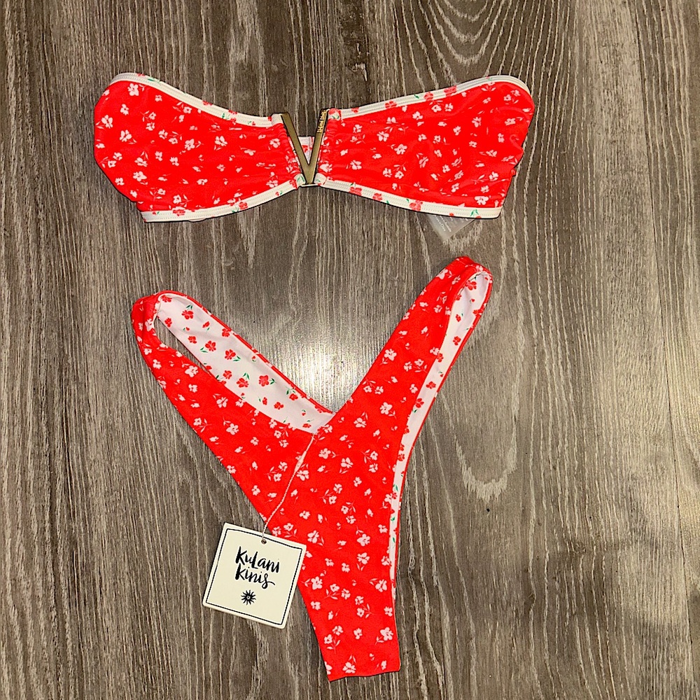 Kulani Kini cherry bikini- brand new🍒